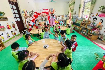 TỔNG HỢP 1 SỐ HÌNH ẢNH VỀ HOẠT ĐỘNG HỘI GIẢNG CHÀO MỪNG 43 NĂM NGÀY NHÀ GIÁO VIỆT NAM 20-11 CỦA CÁC CÔ GIÁO VÀ NHỮNG CHIẾC EM BÉ NGOAN XINH YÊU CỦA TRƯỜNG MẦM NON KHÁNH PHÚ